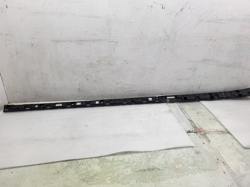 104669100B ⭕ 2016-2023 Tesla Model X Rocker Carrier Panel Trim Bracket Right 1046691-00-B