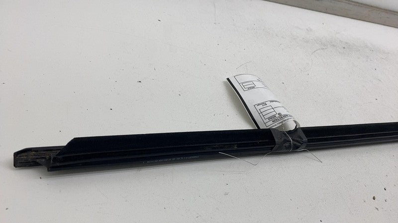 ⭕ 2023 Rivian R1T Passenger Side Door Belt Molding Trim Right Black PT