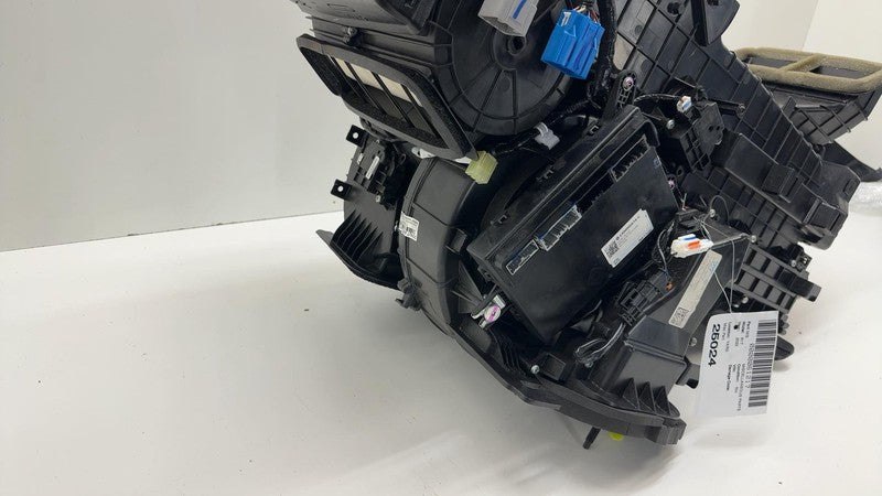 PT00001821-P ⭕ 2022-2024 Rivian R1T Front Heater Core Control Box Blower Housing PT00001821-P