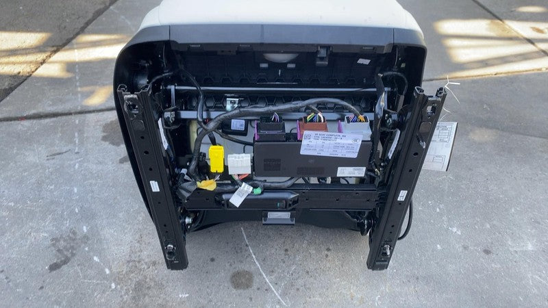 ⭕ 2016-2020 Tesla Model X Front Passenger Side 1st Row Seat w/ Track R