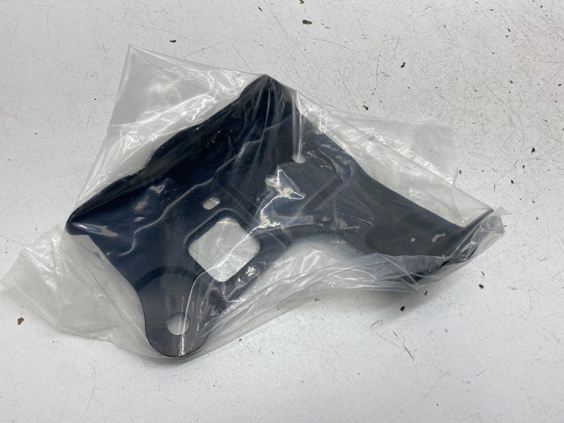 1965000 00 ⭕2025-2026 Tesla Model Y Air Conditioning A/C Bracket Support Right 1965000-00-B