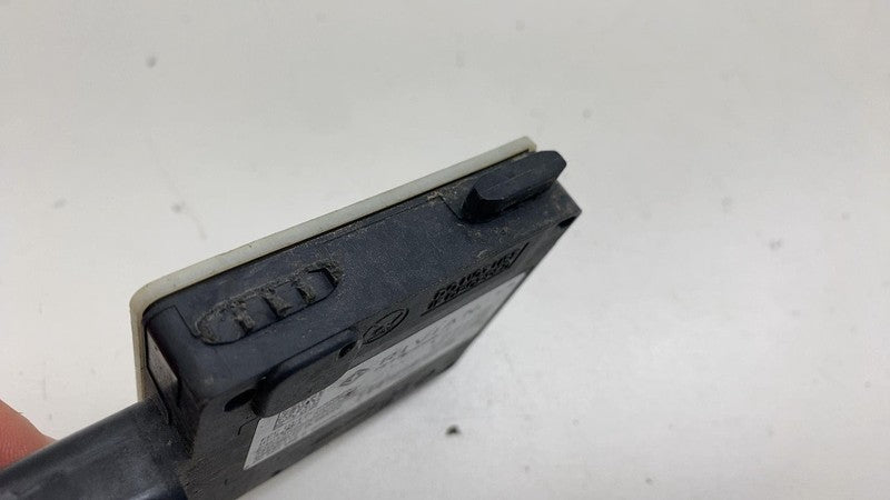 PT00463990E ⭕ 2024-2025 Rivian R1S Rear Blind Spot Radar Sensor Module Unit OEM PT00463990-E