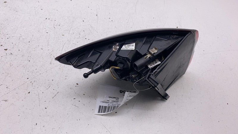 68424932-AC 2021 2022 2023 2024 Chrysler Pacifica Passenger Right Side Taillight Lamp Assy