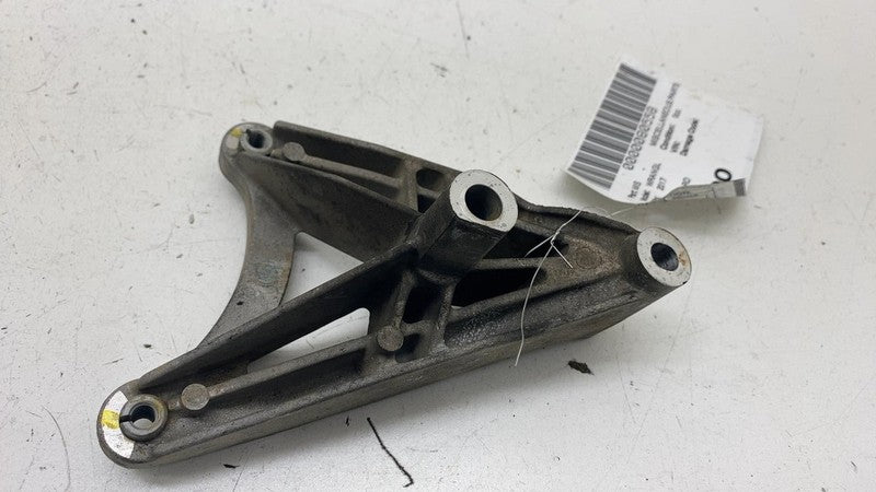 04627047AA ⭕ 2012-2017 Jeep Wrangler Engine Alternator Generator Mount Bracket 04627047AA