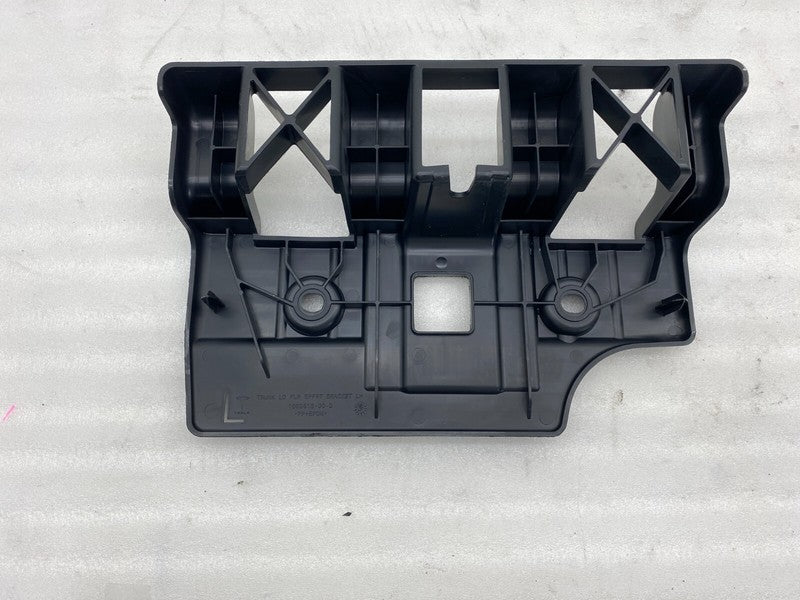 108961500D ⭕17-23 Model 3 Rear Left Trunk Luggage Lid Floor Support Bracket LH 1089615-00-D