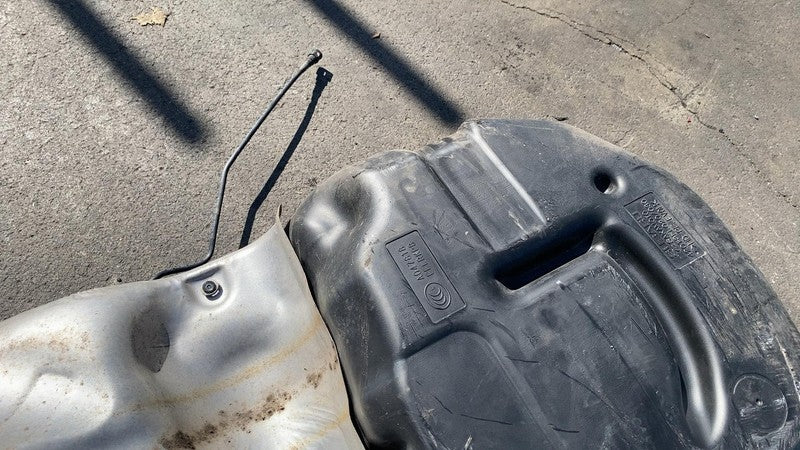 ⭕ 2018-2024 Subaru XV Crosstrek Fuel Gasoline Gas Tank Reservoir Assembly