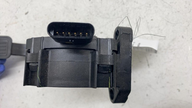 ⭕ 2017-2023 Tesla Model 3 M3 Front Accelerator Gas Pedal Throttle Sens