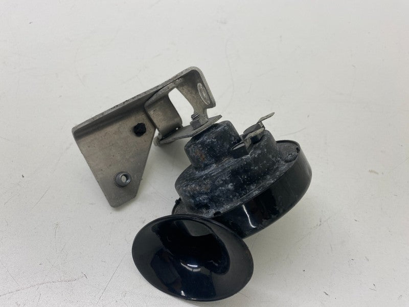 E1 0020046 ⭕2012-2020 Tesla Model S MS Seger Low Pitch Tone Horn 12V 410 Hertz with Bracket