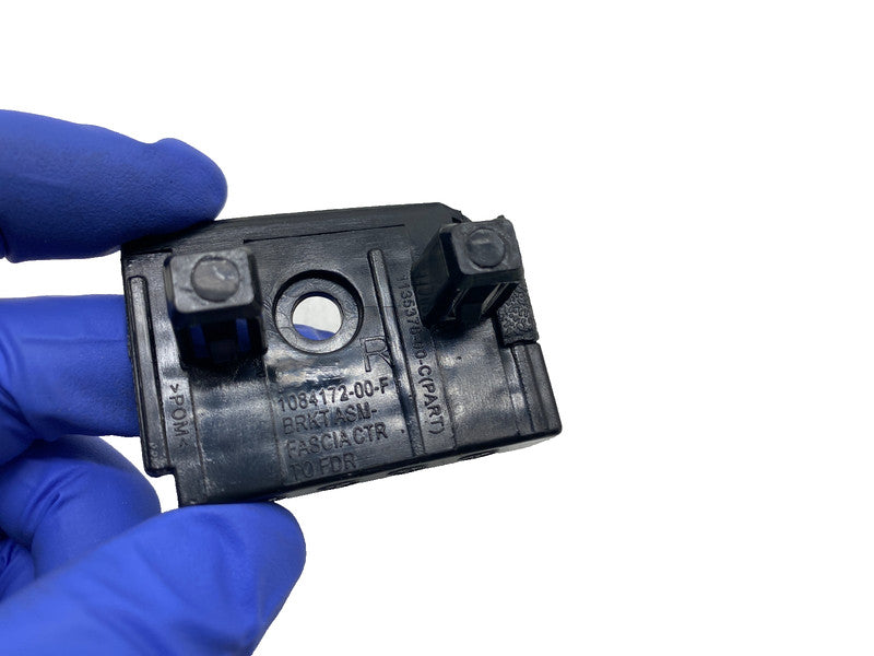 1084171 00 F ⭕ 2017-2023 Tesla Model 3 Left & Right Front Bumper Center to Fender Tip Bracket