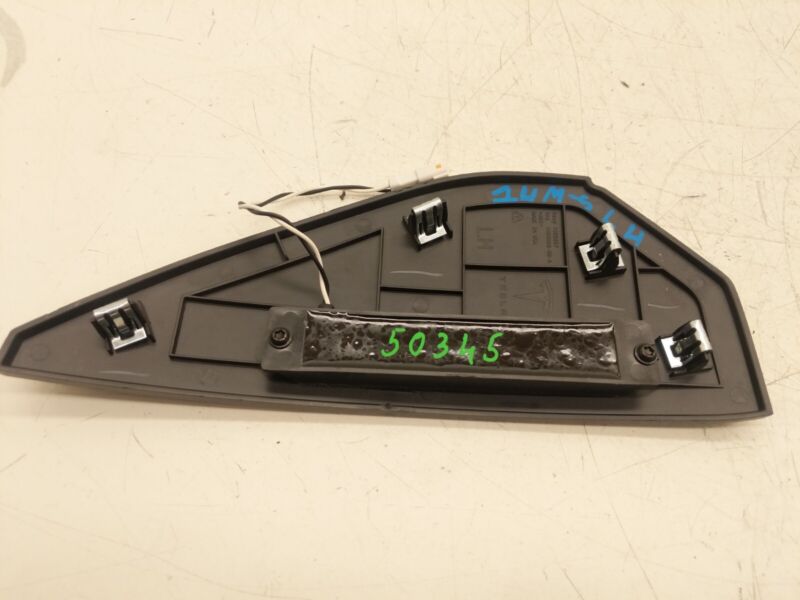 1028359 00 A ⭕12-20 Tesla Model S Front Driver Dash Trim Antenna Cover Trim Left 1028359-00-A