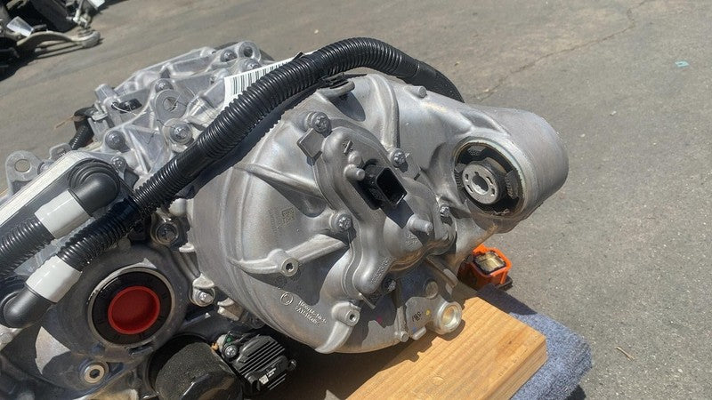 ⭕ 20-24 Model Y Rear Drive Unit Engine Motor Low Current 1120990-17-J 