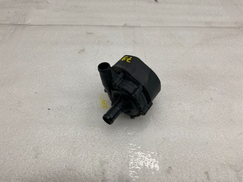 2016-2020 Tesla Model S X Cooling System Auxiliary Water Coolant Pump FWD Assy