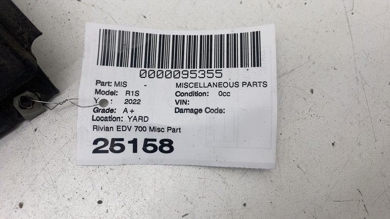 ⭕ 2022 Rivian EDV-700 Amazon Van Driver Side Molding B-Cladding Left P