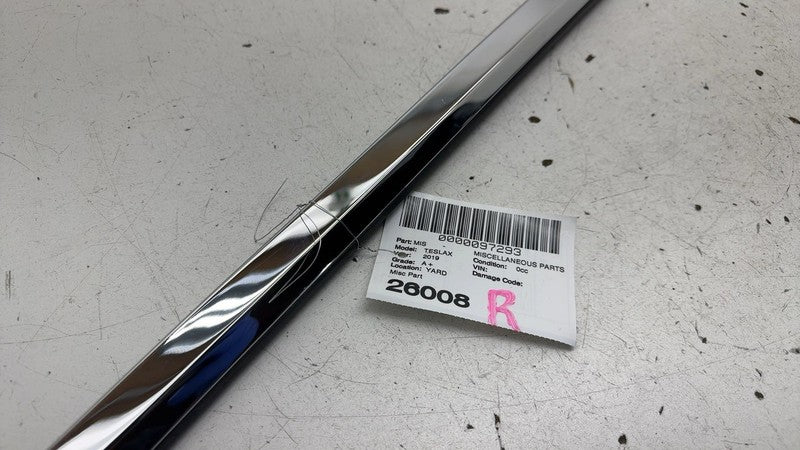 ⭕ 16-20 Tesla Model X Front Passenger Side Door Window Belt Molding Tr