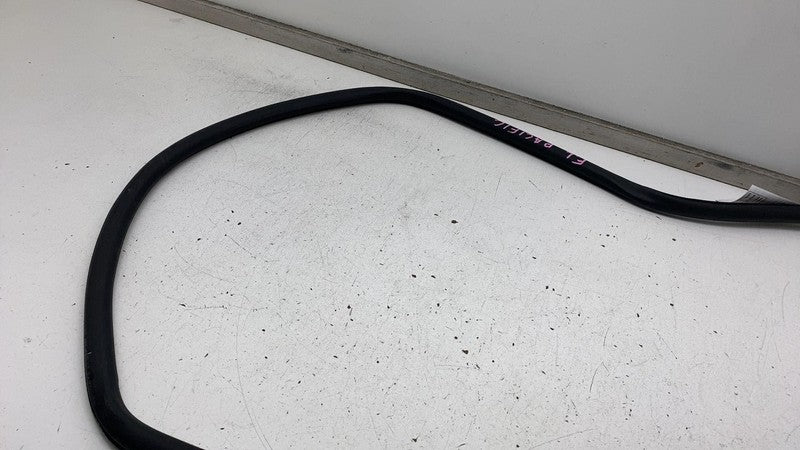 ⭕ 2017-2023 Chrysler Pacifica Front Driver Side Door Body Weatherstrip
