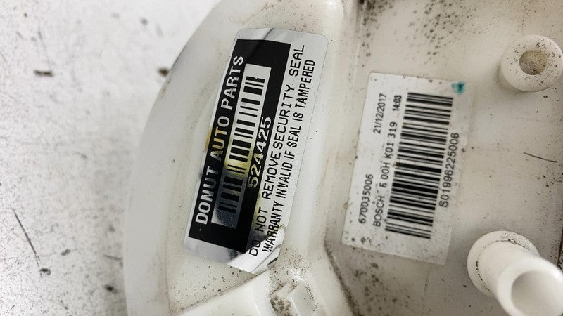 2017-2020 Maserati Levante Engine Motor Gas Fuel Pump w/ Level Sensor 