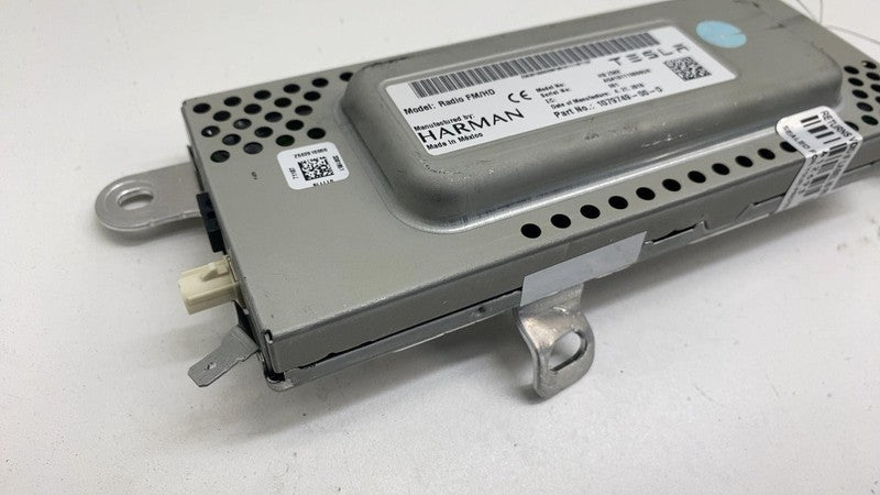 107974900D ⭕ 2017-2023 Tesla Model 3 Harman Becker Radio FM/HD Receiver Module 1079749-00-D