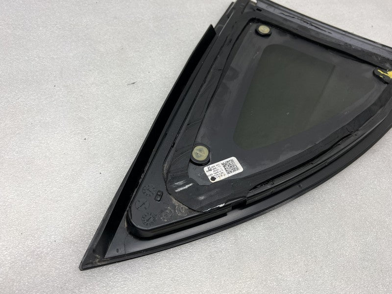 1495740 00 E 2020-2023 Tesla Model Y Rear Driver Side Quarter QTR Window Glass Left LH Assy
