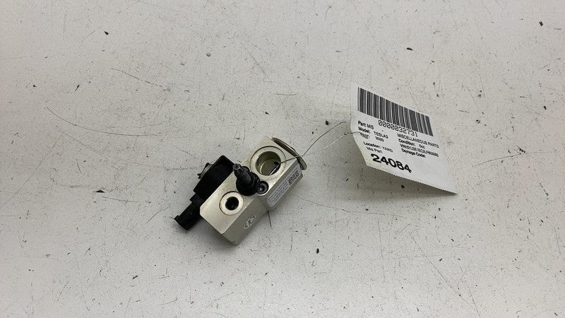 110187800A 17-23 Model 3 Air Conditioner AC HVAC Heater Core Valve Tube Sensor 1101878-00-A