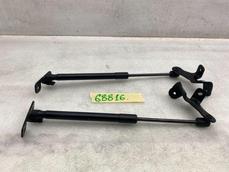 1091472 00 B 17-23 Model 3 Front Left/Right Bonnet Hood Shock Strut Lift Support 1091472-00-B