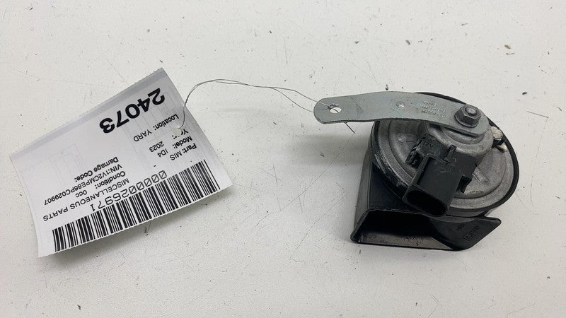 11K 951 206 ⭕ 2021-2023 Volkswagen ID.4 FIAMM Low Note Tone Horn Signal w/ Bracket 11K951206