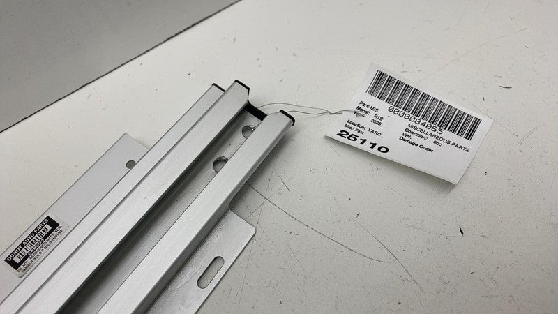 ⭕ 2025 Rivian R1S Rear Left Side Cargo Storage Rail Support Bracket PT