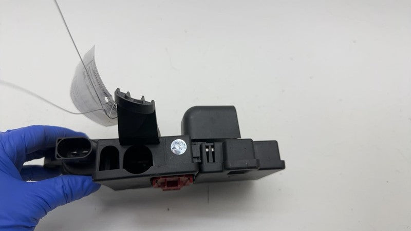 4M0 941 823 A ⭕ 18-24 Porsche Cayenne Positive Terminal Fuse Battery Junction Box 4M0941823A