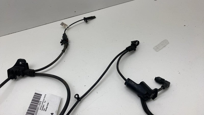 PT00052788 C ⭕ 22-24 Rivian R1T Reat Brake Caliper Cable ABS Wheel Speed Sensor PT00052788-C