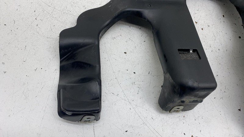 2019 BMW 530e G30 2.0L Front Driver Side Steering Gear Rack Cover Shie