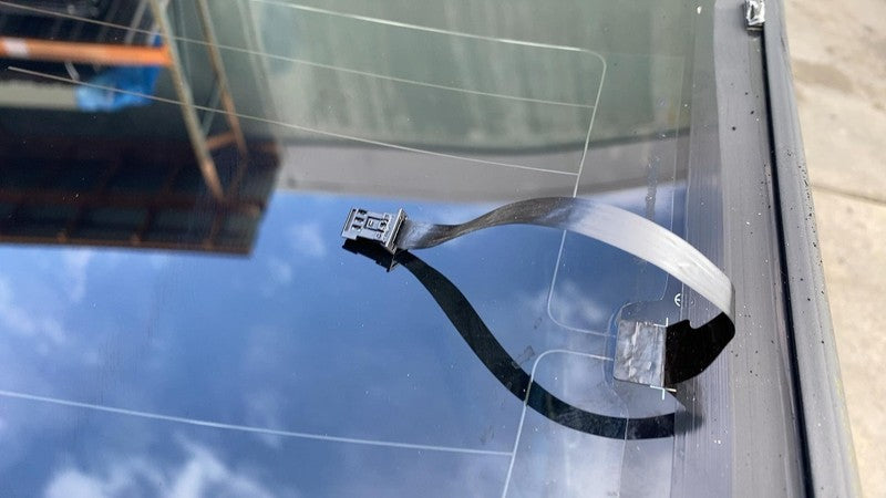 ⭕ 21-23 Model 3 M3 Rear Trunk Panoramic Backlite Glass Back Section 14