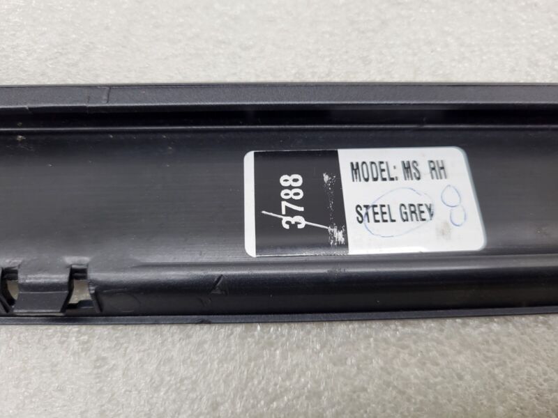 1012217-00-G ⭕ 12-23 Model S Passenger Skirt Molding Scuff Plate Right Plastic 1012217-00-G