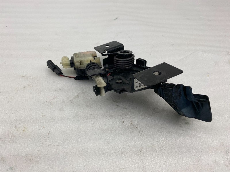 6007572 00 E ⭕ 12-15 Tesla Model S Front Frunk Hood Lock Latch Secondary Release 6007572-00-E