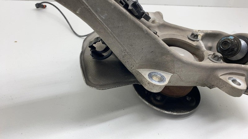 16-19 Mercedes-Benz GLE350 Front Spindle Knee Knuckle w/ Hub & Speed S