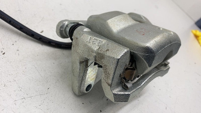 ⭕ 2020-2024 Toyota Prius Front Passenger Side Caliper w/ Brake Hose Line Right