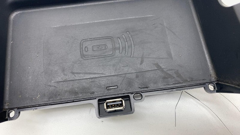 2018-2023 BMW 530e G30 Front Center Console Wireless Device Battery Ch