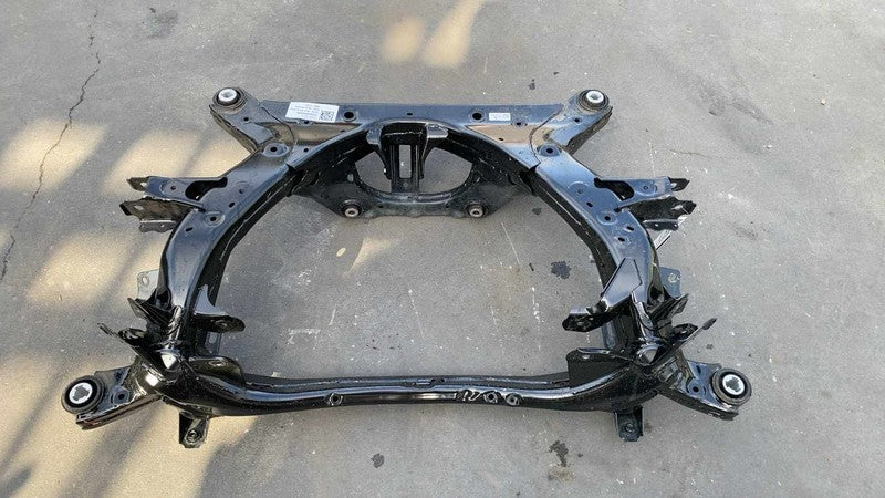 Crossmember/cradle/undercarria TESLA MODEL 3 23