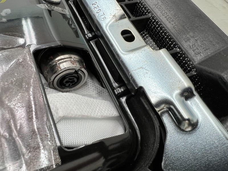 2021-2023 Tesla Model S X Plaid Front Right Passenger Knee Airbag BLAC