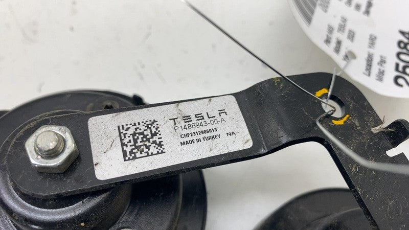 E10020046 ⭕ 2017-2023 Tesla Model 3 High + Low Pitch Tone Horn 510 & 410 Hertz w/ Bracket