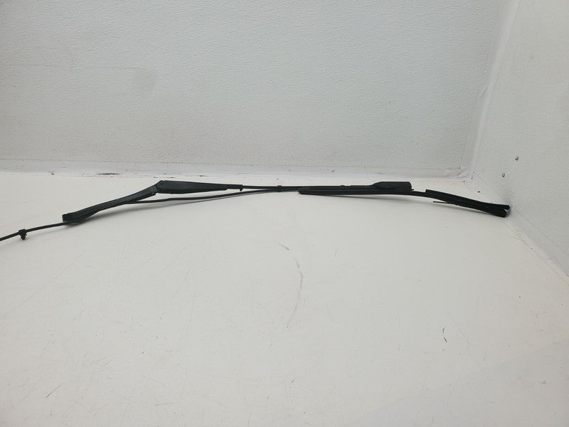 1076729-00-C ⭕ 2017-2022 Tesla Model 3 Front Windshield Wiper Arm & Blade Right 1076729-00-C