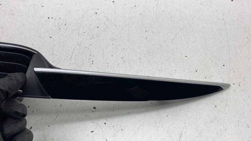6700492820 ⭕ 2017-2020 Levante Front Right Bezel Molding w/ A/C Air Vent Grille 6700492820