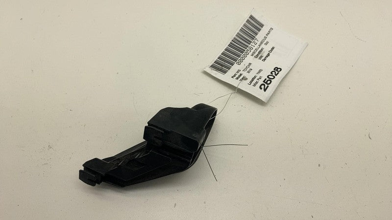 ⭕ 18-22 Toyota C-HR Rear Left Bumper Upper Retainer Support Bracket 52