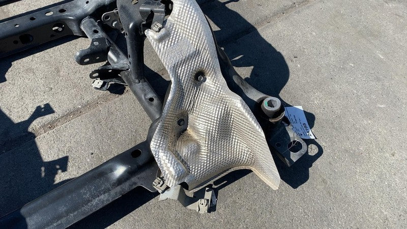 2016-2019 Mercedes-Benz GLE350 Subframe Crossmember Front Engine Cradle RWD OEM