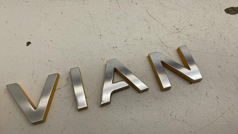 ⭕ 2023-2025 Rivian R1S Tailgate NamePlate Emblem Trim Badge Applique L