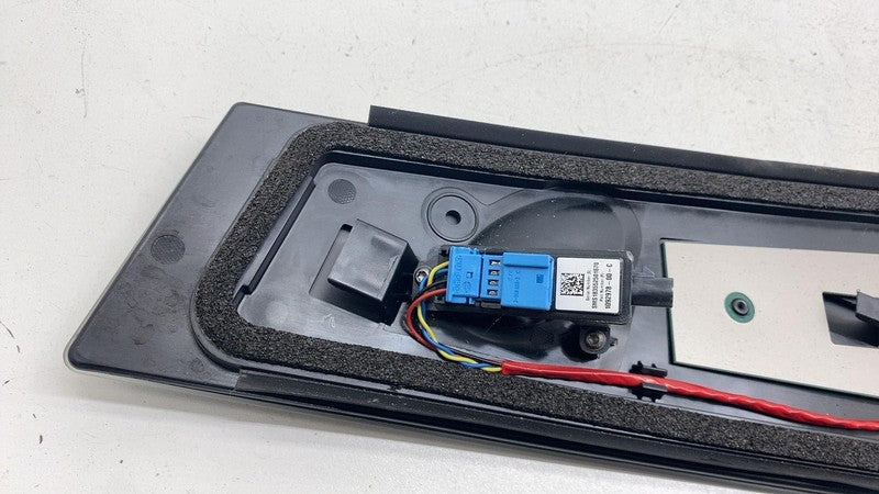 110043700C ⭕ 17-23 Model 3 Driver Side B-Pillar Applique Glass w/ Camera Left 1100437-00-C