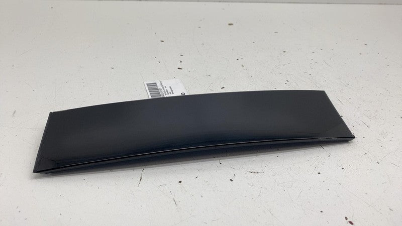 ⭕18-24 Lincoln Navigator Passenger Side B-Pillar Applique Molding JL1B
