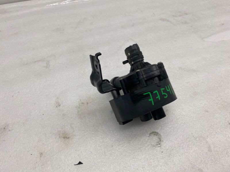 2016-2020 Tesla Model S MS Electric Auxiliary Coolant Water Pump w/ Bracket Assy