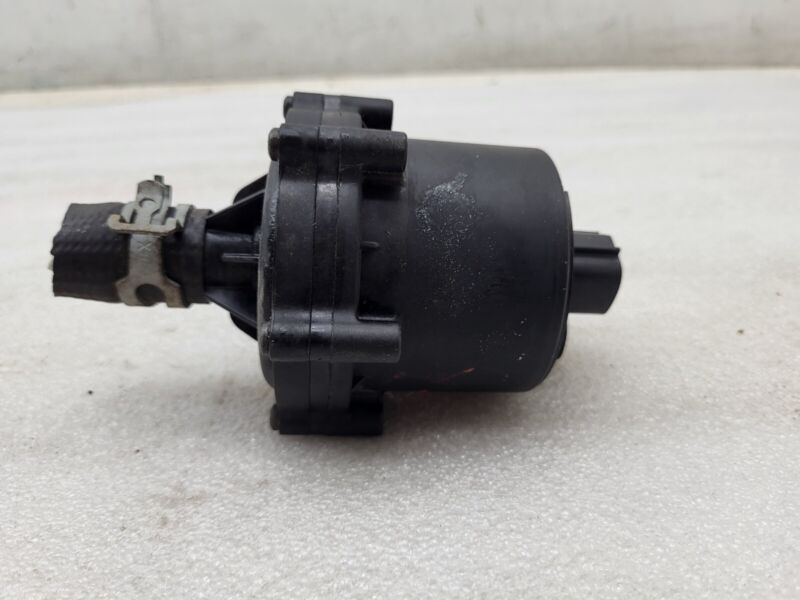2016-2020 Tesla Model X MX Auxiliary Coolant Water Cooling Pump FWD Assembly OEM
