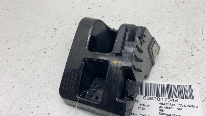150696900D ⭕ 2020-2024 Tesla Model Y MY Rear Right Taillight Lamp Bracket RH 1506969-00-D