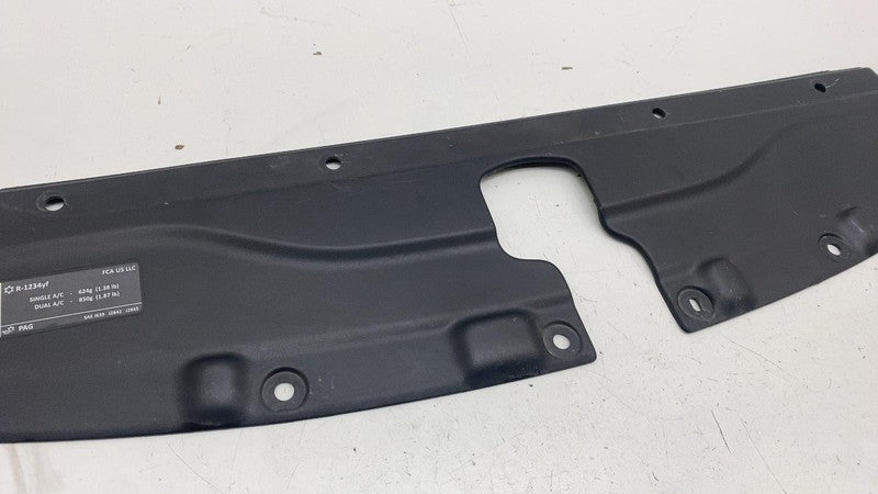 68227802AD ⭕2017-2024 Chrysler Pacifica Radiator Upper Cover Baffle Shield Panel 68227802AD