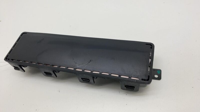 100525900E 2012-2015 Tesla Model S MS Front Driver Side Knee Safety Airbag Module Left Assy